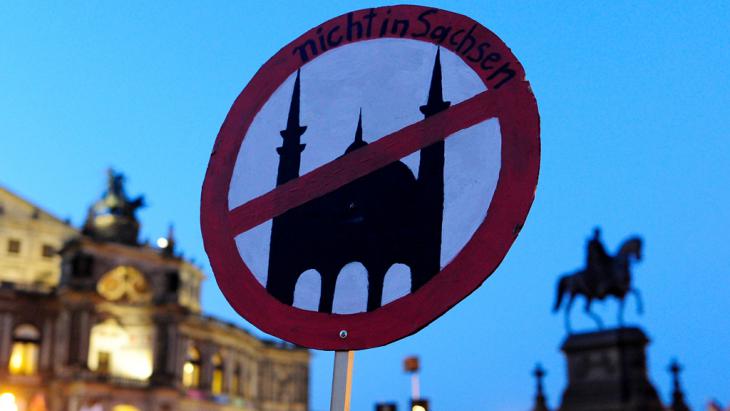 أكذوبة أسلمة أوروبا وأسطورة عدم تعلمُن المسلمين